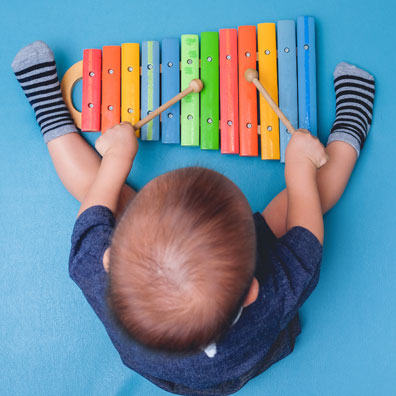 LES CHAISES MUSICALES